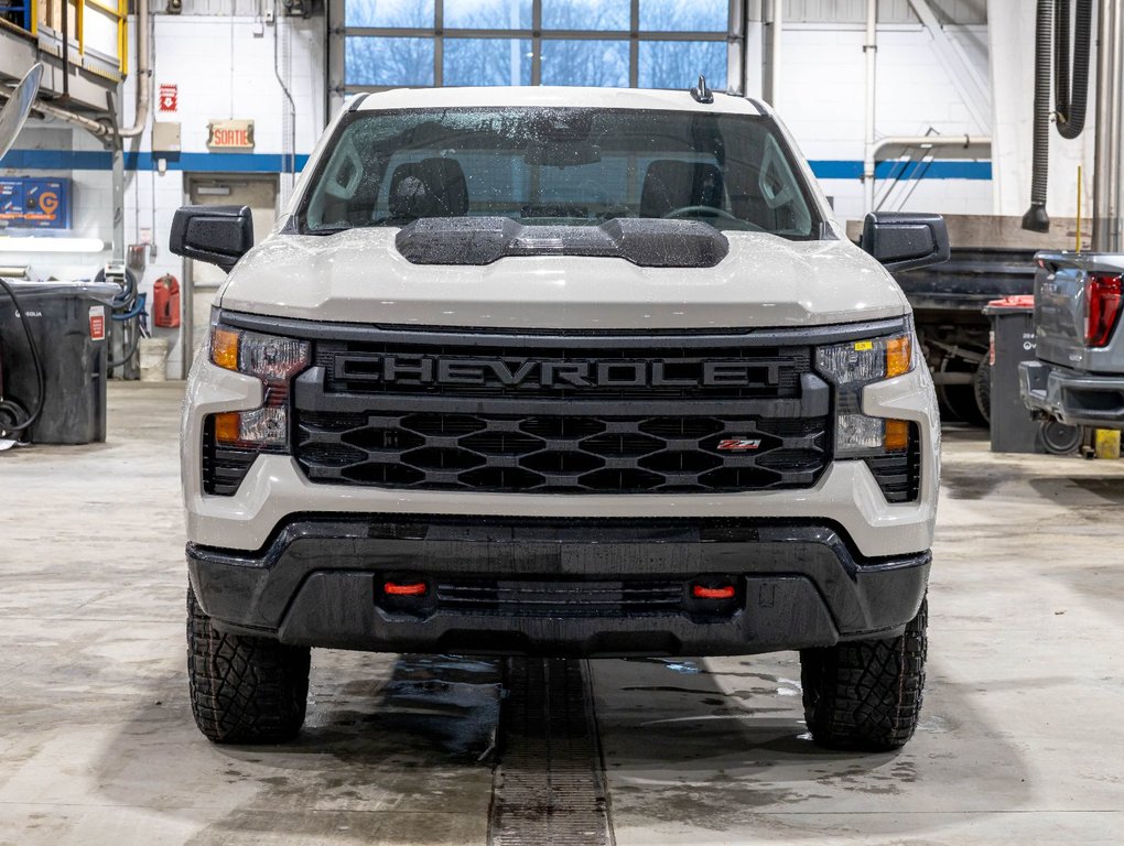 Chevrolet Silverado 1500  2026 à St-Jérôme, Québec - 2 - w1024h768px