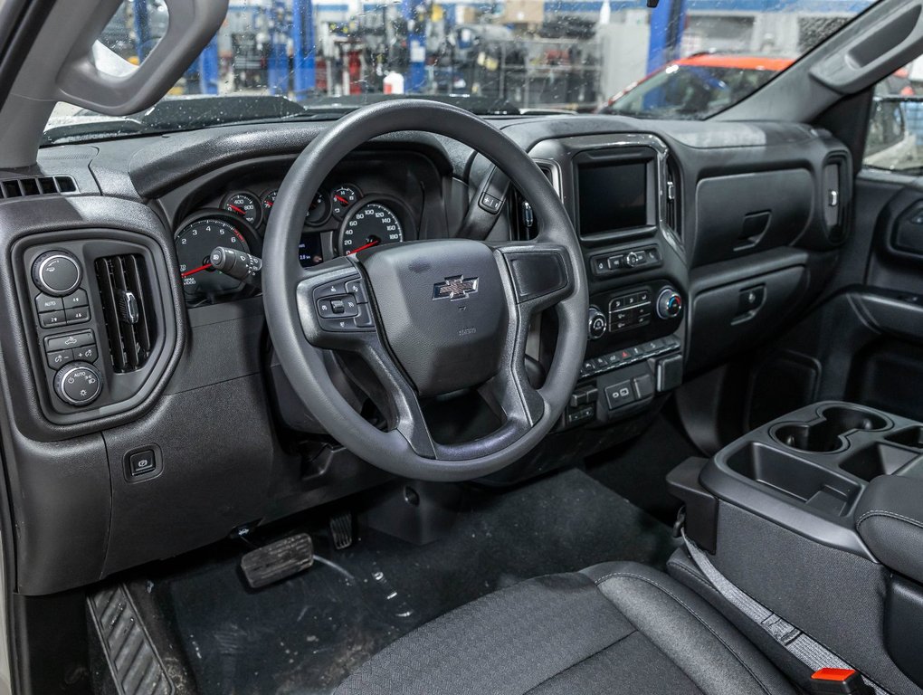 Chevrolet Silverado 1500  2026 à St-Jérôme, Québec - 11 - w1024h768px