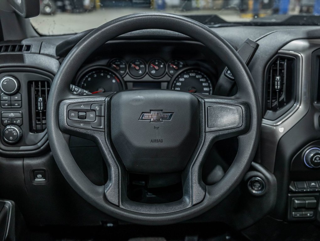 Chevrolet Silverado 1500  2026 à St-Jérôme, Québec - 12 - w1024h768px