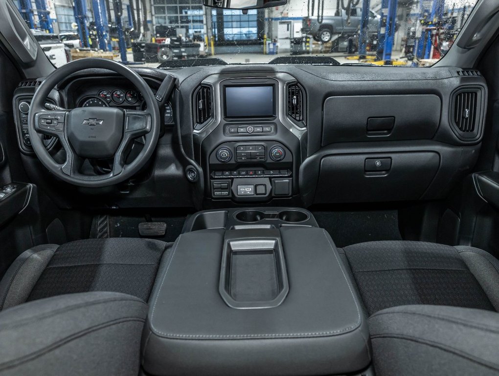 Chevrolet Silverado 1500  2026 à St-Jérôme, Québec - 4 - w1024h768px