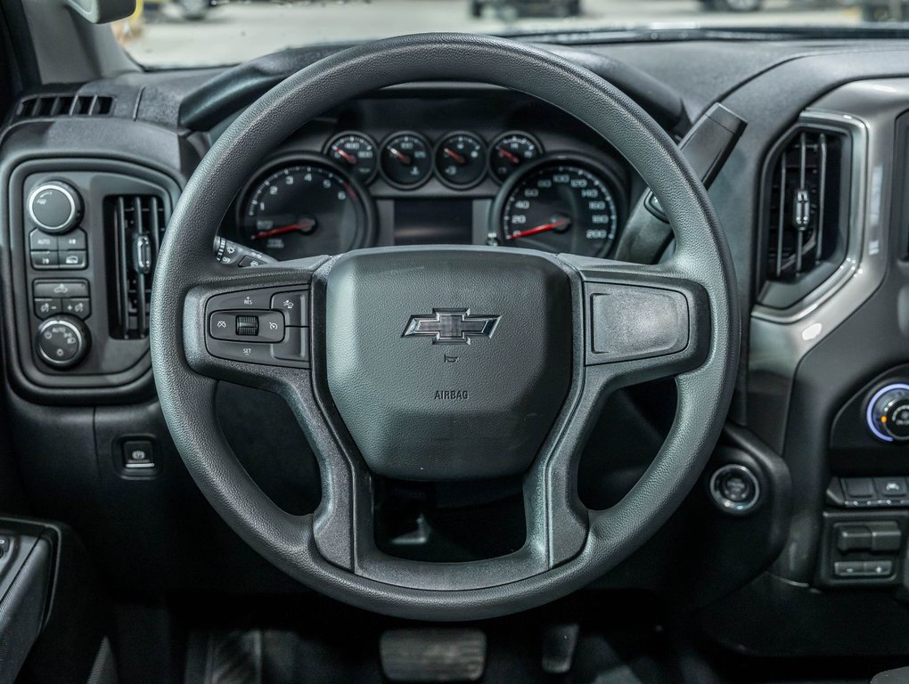 2026 Chevrolet Silverado 1500 in St-Jérôme, Quebec - 12 - w1024h768px
