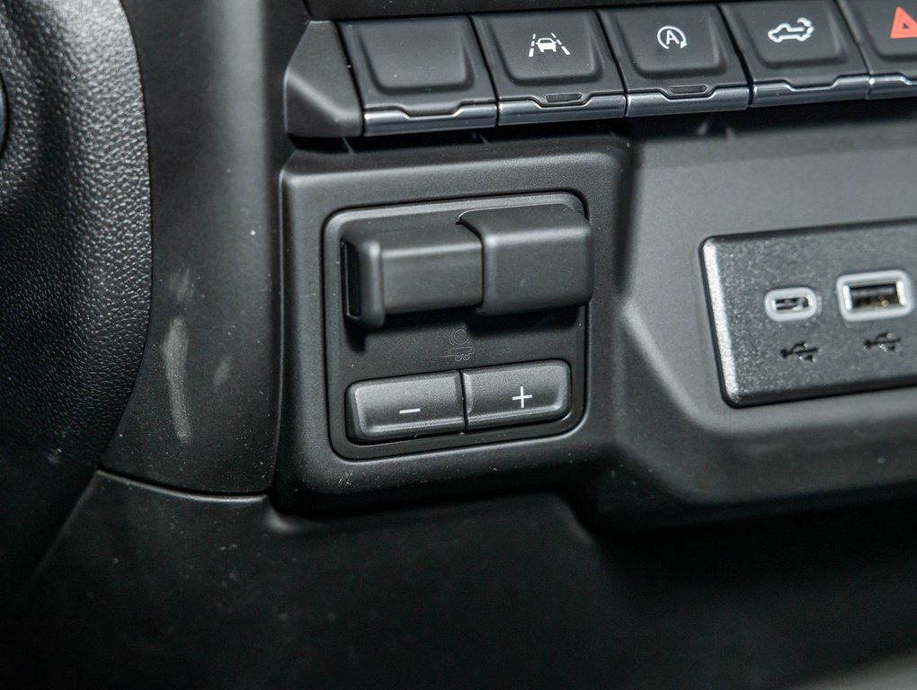 2026 Chevrolet Silverado 1500 in St-Jérôme, Quebec - 23 - w1024h768px