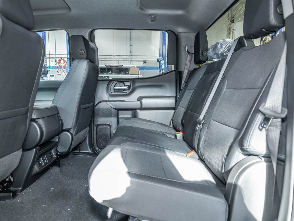 2026 Chevrolet Silverado 1500 in St-Jérôme, Quebec - 29 - w1024h768px