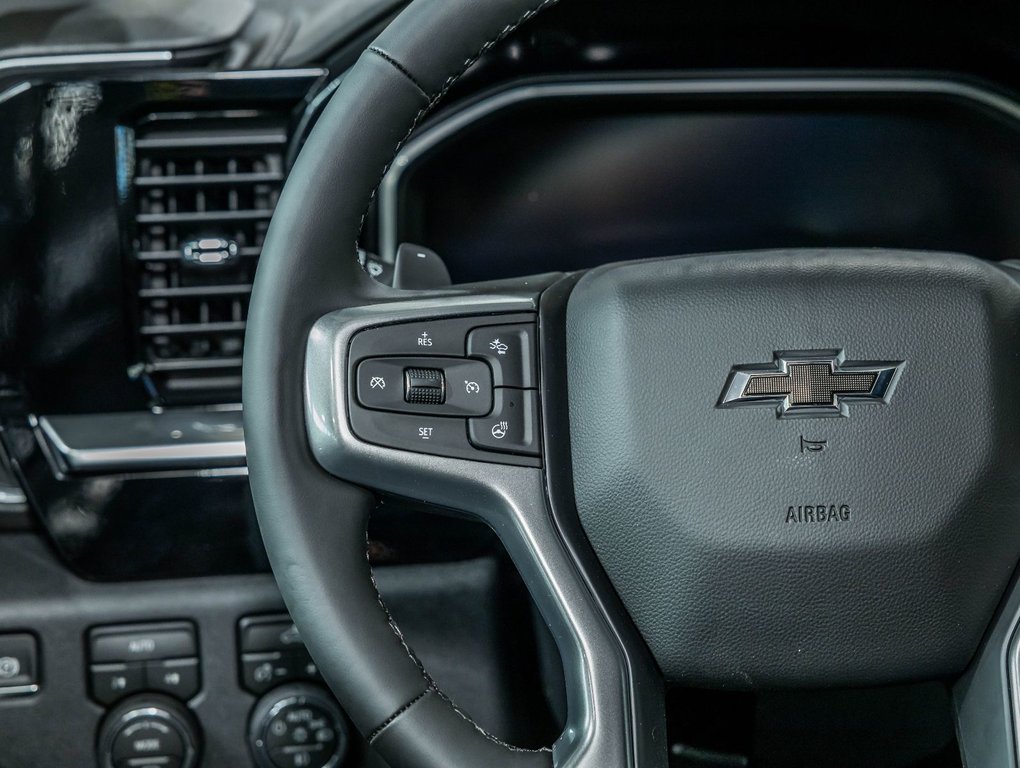 2026 Chevrolet Silverado 1500 in St-Jérôme, Quebec - 15 - w1024h768px