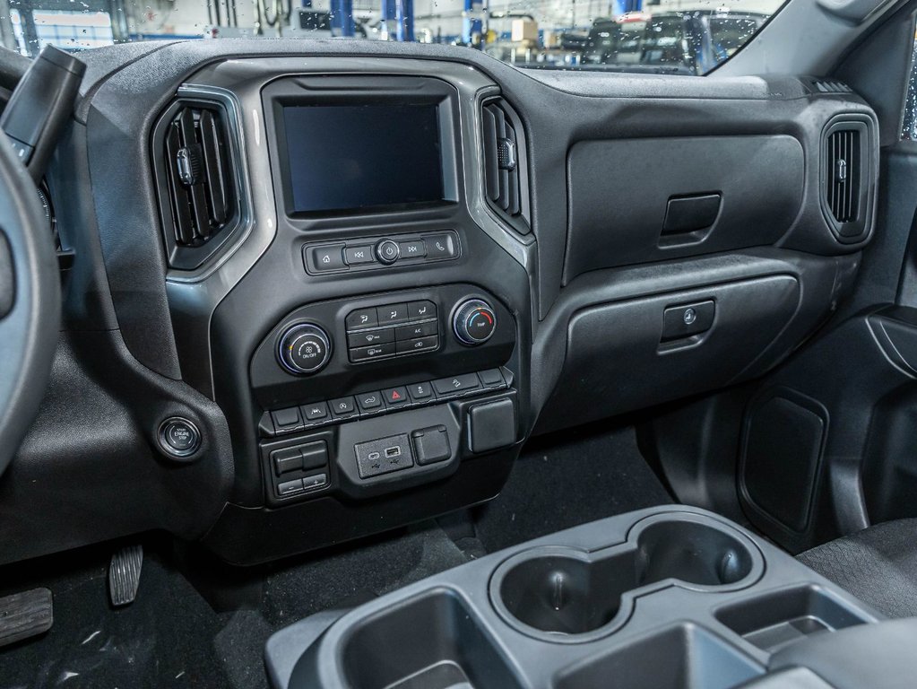 2026 Chevrolet Silverado 1500 in St-Jérôme, Quebec - 18 - w1024h768px