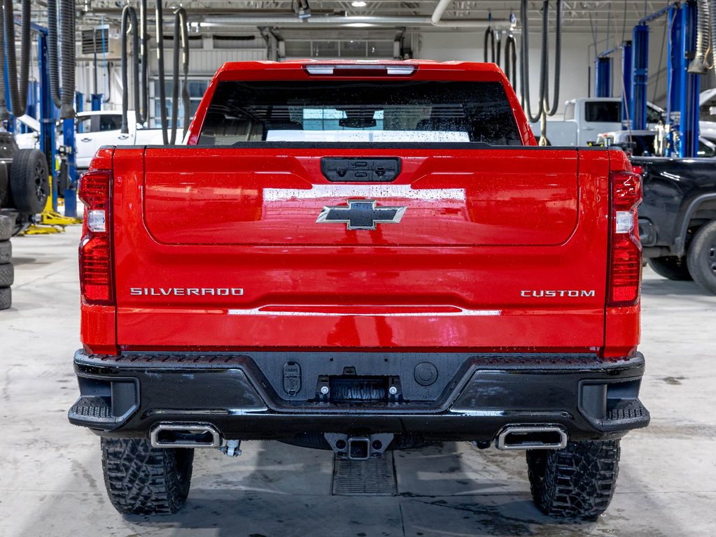 2026 Chevrolet Silverado 1500 in St-Jérôme, Quebec - 6 - w1024h768px