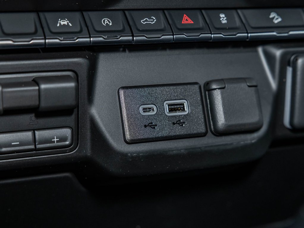 2026 Chevrolet Silverado 1500 in St-Jérôme, Quebec - 26 - w1024h768px