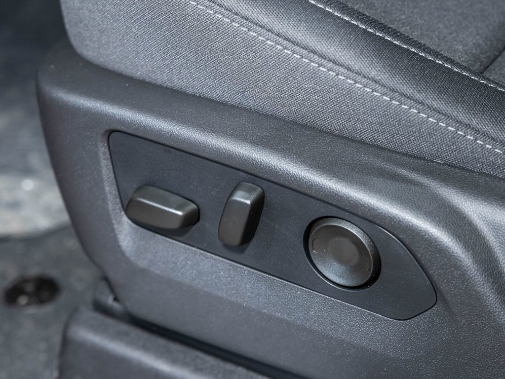 2026 Chevrolet Silverado 1500 in St-Jérôme, Quebec - 24 - w1024h768px