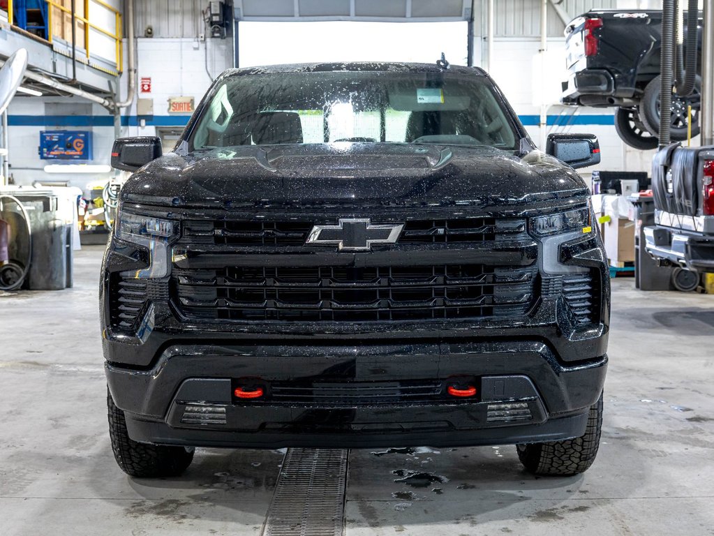Chevrolet Silverado 1500  2026 à St-Jérôme, Québec - 2 - w1024h768px