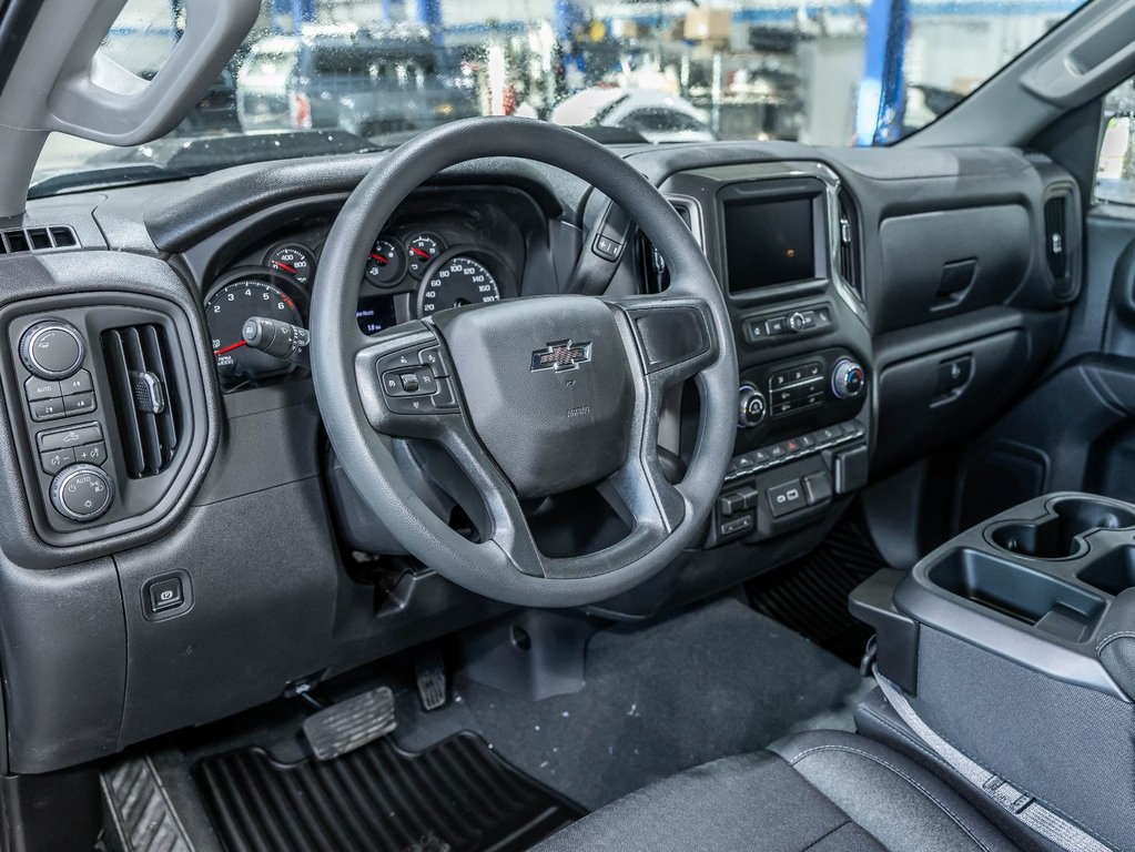 Chevrolet Silverado 1500  2026 à St-Jérôme, Québec - 11 - w1024h768px