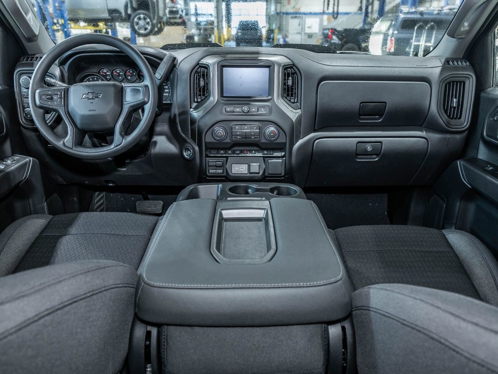 Chevrolet Silverado 1500  2026 à St-Jérôme, Québec - 4 - w1024h768px