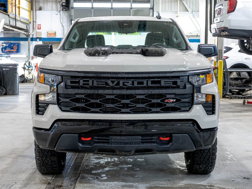 Chevrolet Silverado 1500  2026 à St-Jérôme, Québec - 2 - w1024h768px