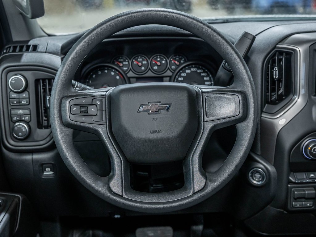 Chevrolet Silverado 1500  2026 à St-Jérôme, Québec - 12 - w1024h768px