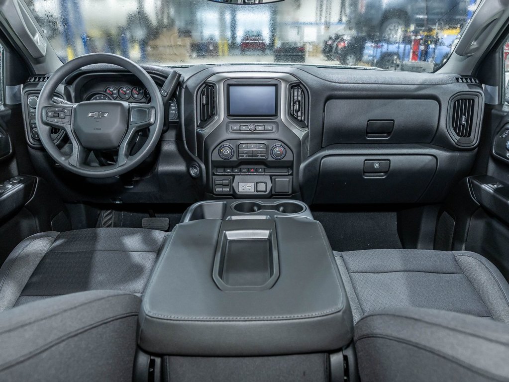 Chevrolet Silverado 1500  2026 à St-Jérôme, Québec - 4 - w1024h768px