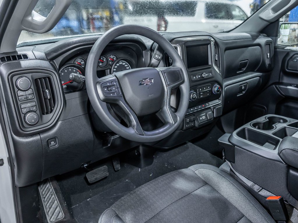 Chevrolet Silverado 1500  2026 à St-Jérôme, Québec - 11 - w1024h768px