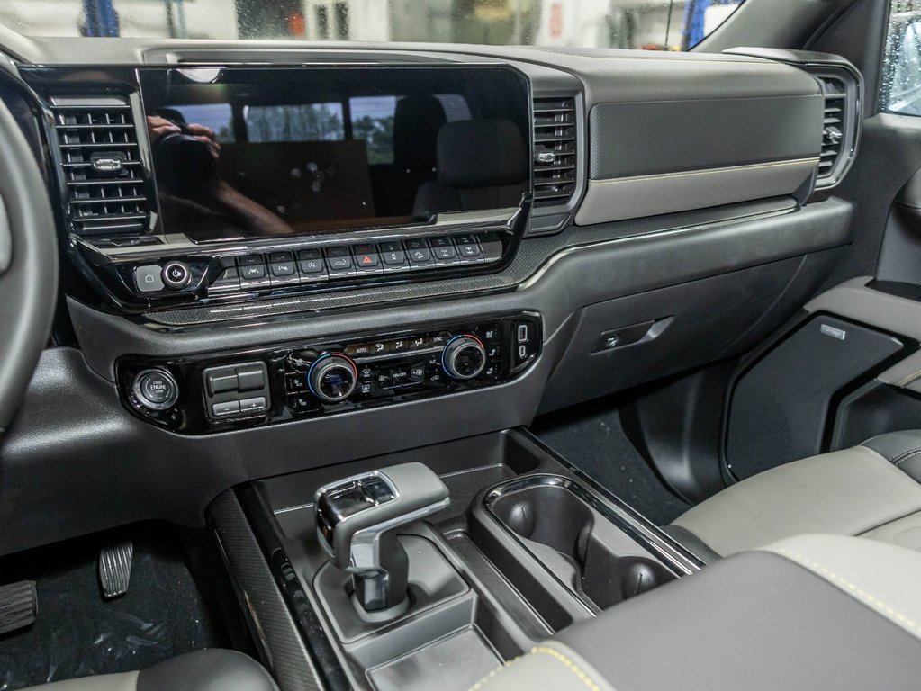 2026 Chevrolet Silverado 1500 in St-Jérôme, Quebec - 20 - w1024h768px