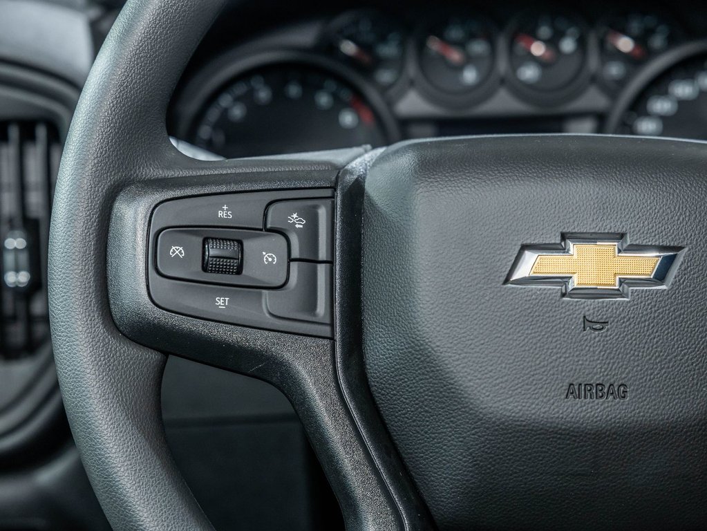 Chevrolet Silverado 1500  2026 à St-Jérôme, Québec - 13 - w1024h768px