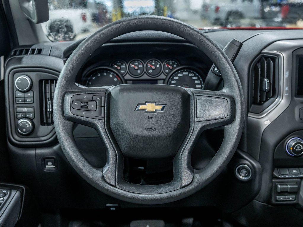 Chevrolet Silverado 1500  2026 à St-Jérôme, Québec - 12 - w1024h768px