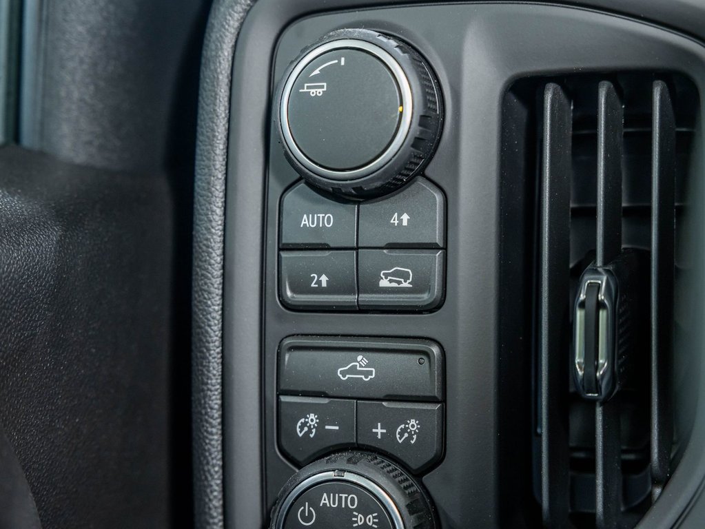 2026 Chevrolet Silverado 1500 in St-Jérôme, Quebec - 22 - w1024h768px
