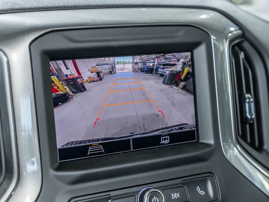 2026 Chevrolet Silverado 1500 in St-Jérôme, Quebec - 17 - w1024h768px