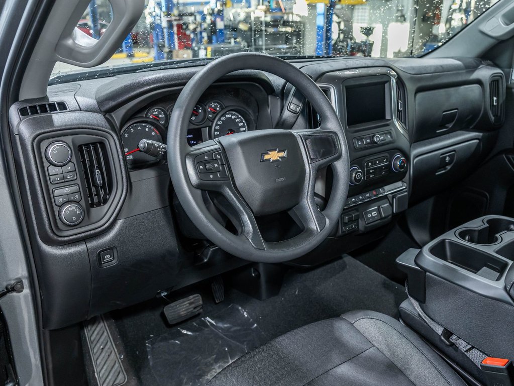 2026 Chevrolet Silverado 1500 in St-Jérôme, Quebec - 11 - w1024h768px