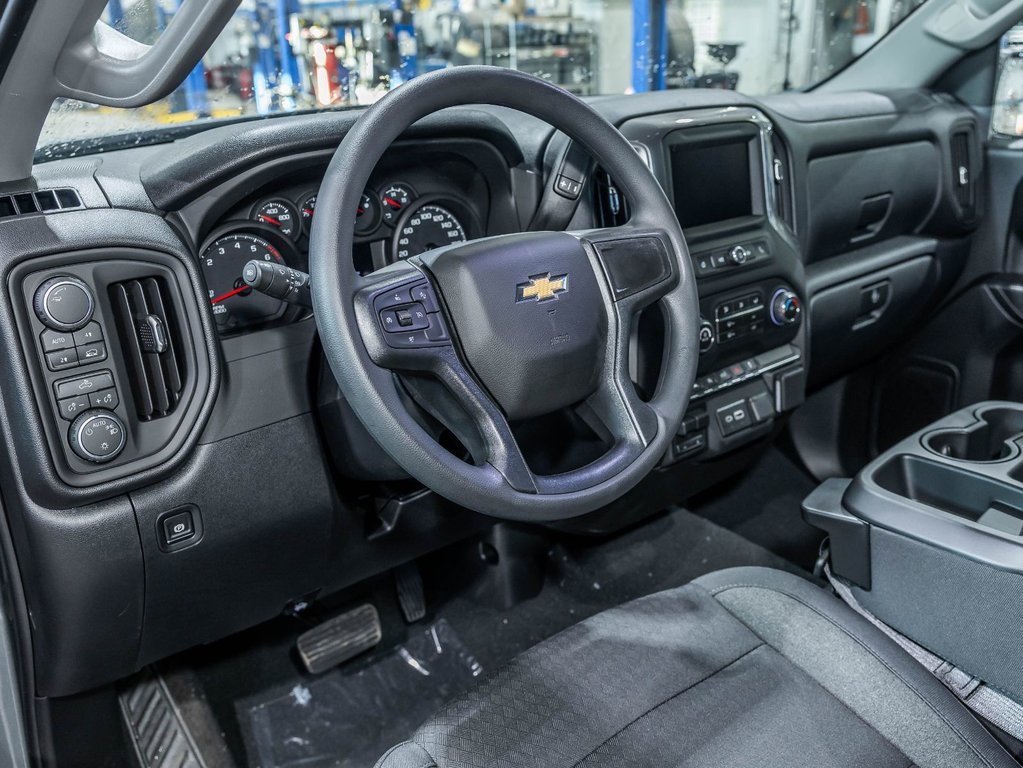 Chevrolet Silverado 1500  2026 à St-Jérôme, Québec - 11 - w1024h768px
