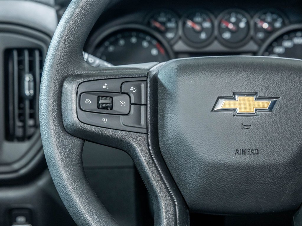Chevrolet Silverado 1500  2026 à St-Jérôme, Québec - 13 - w1024h768px