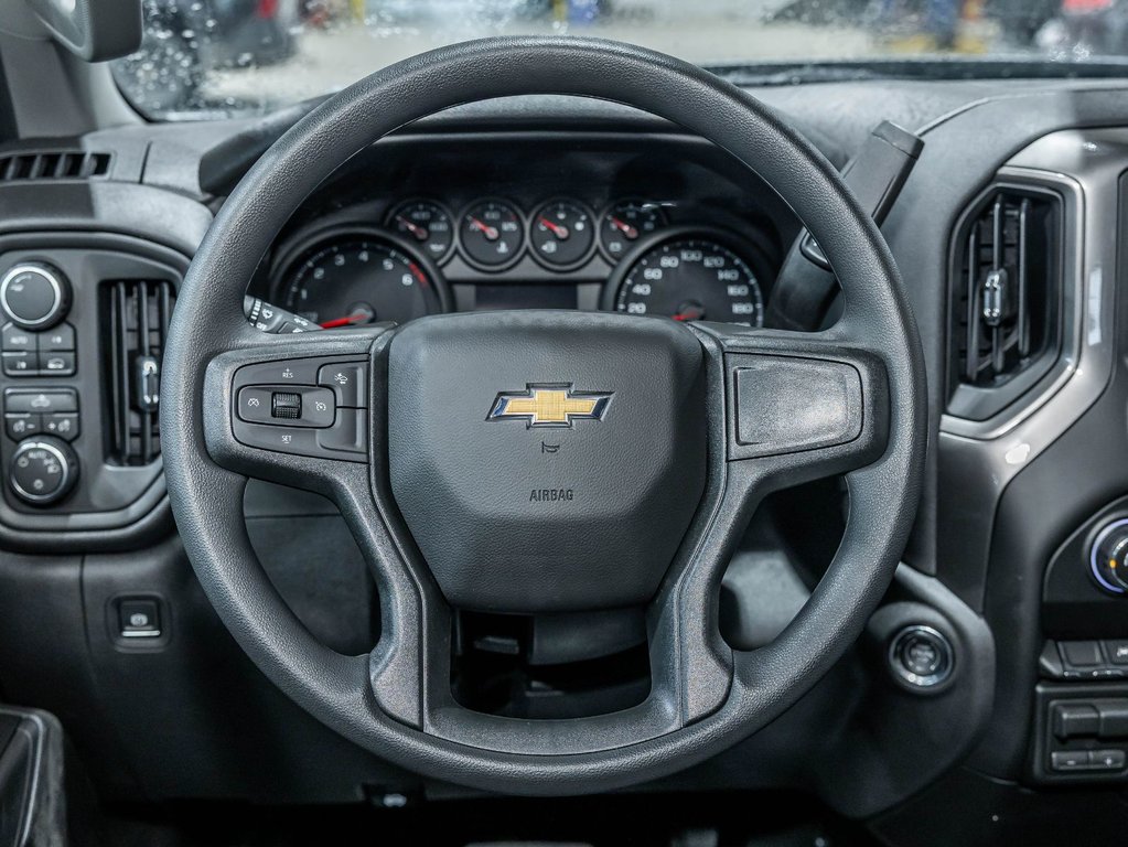 Chevrolet Silverado 1500  2026 à St-Jérôme, Québec - 12 - w1024h768px