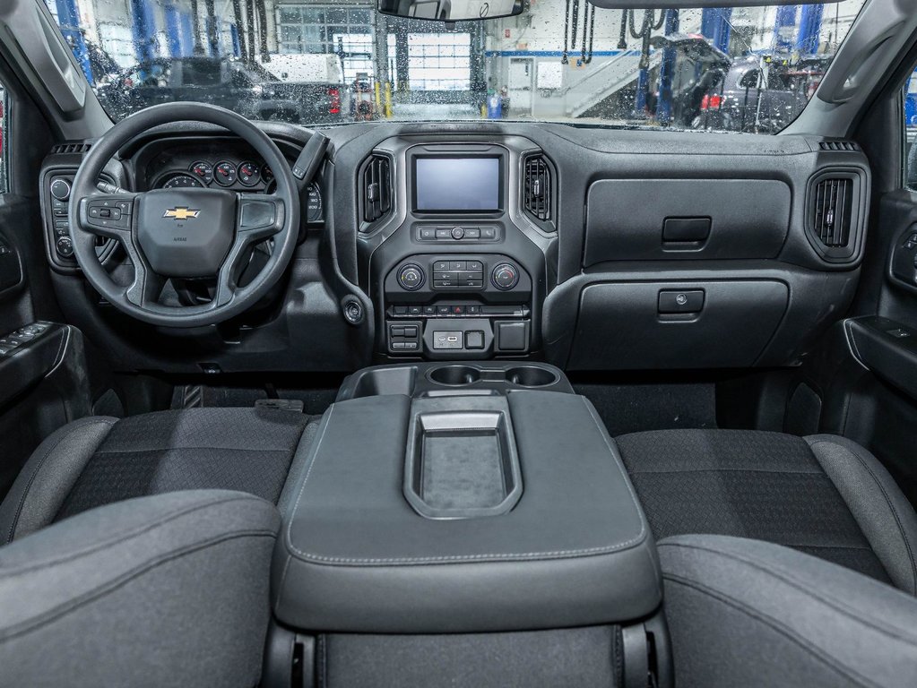 Chevrolet Silverado 1500  2026 à St-Jérôme, Québec - 4 - w1024h768px