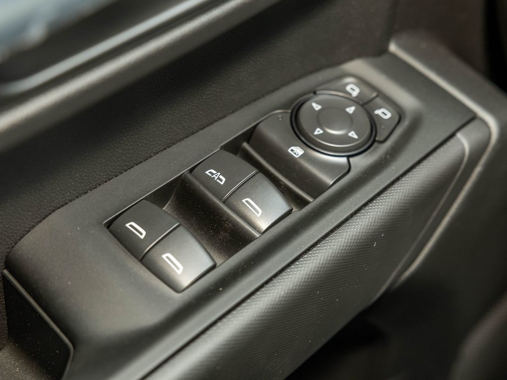 2026 Chevrolet Silverado 1500 in St-Jérôme, Quebec - 27 - w1024h768px