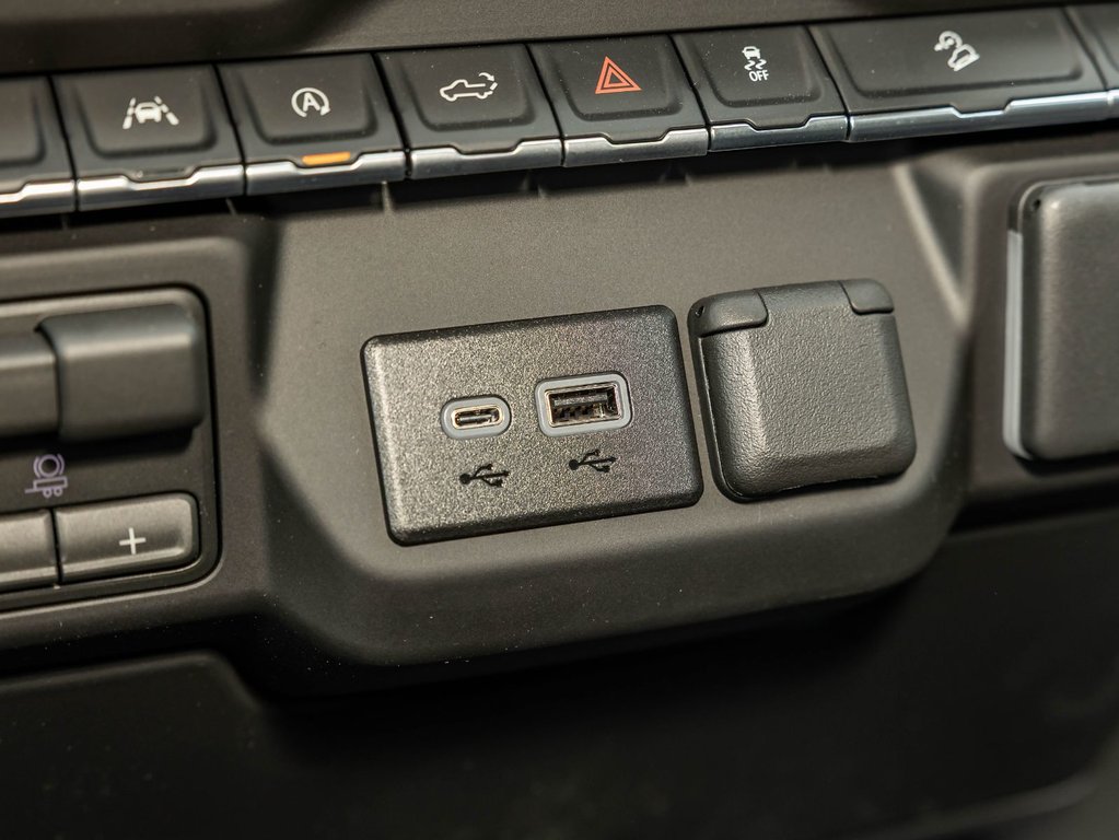 2026 Chevrolet Silverado 1500 in St-Jérôme, Quebec - 24 - w1024h768px