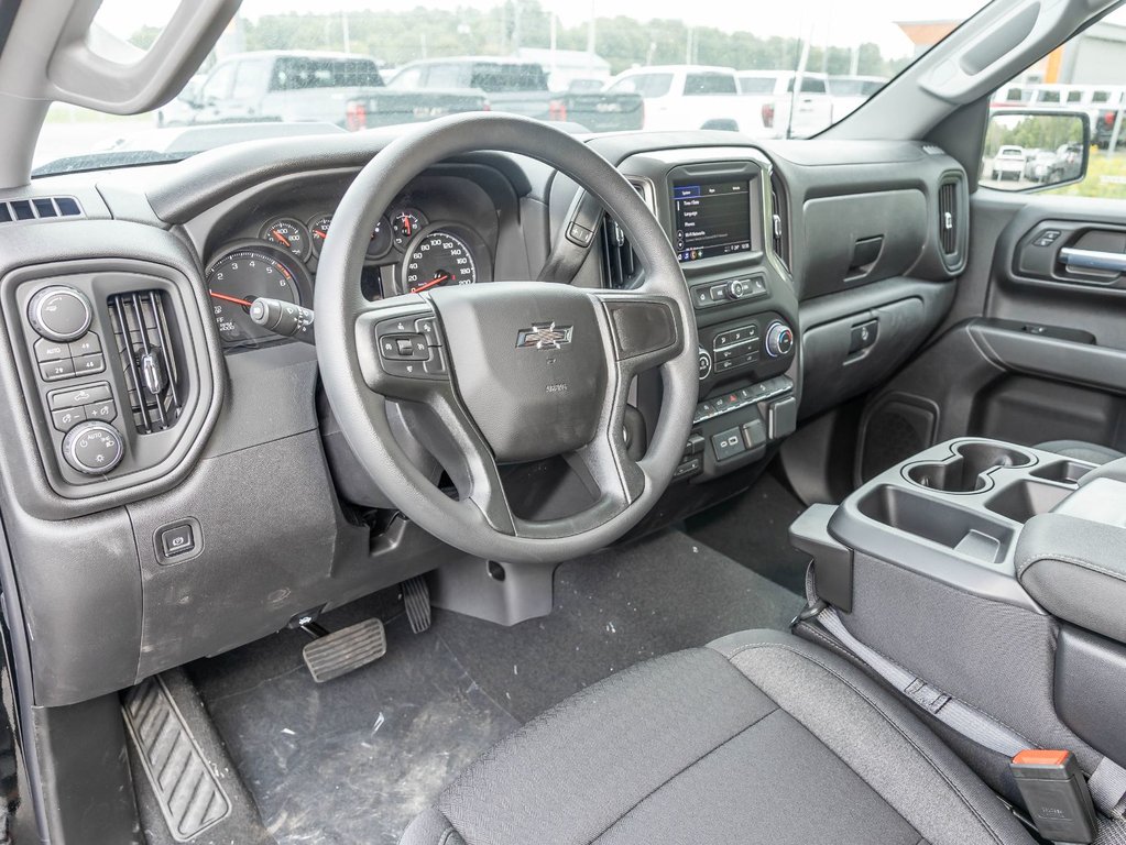 2026 Chevrolet Silverado 1500 in St-Jérôme, Quebec - 10 - w1024h768px
