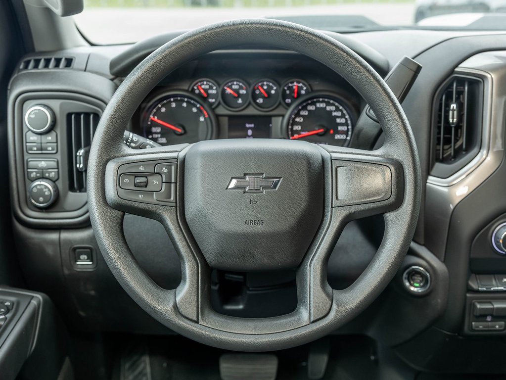 2026 Chevrolet Silverado 1500 in St-Jérôme, Quebec - 12 - w1024h768px