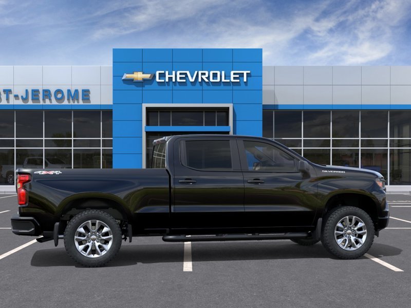 2026 Chevrolet Silverado 1500 in St-Jérôme, Quebec - 5 - w1024h768px
