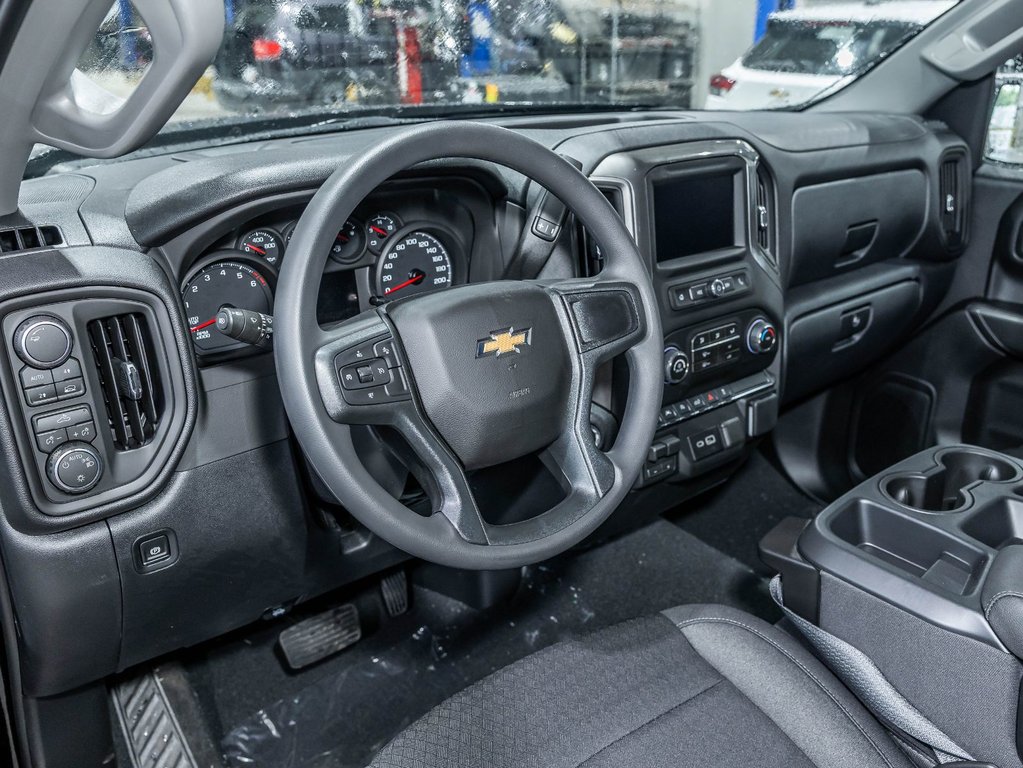 Chevrolet Silverado 1500  2026 à St-Jérôme, Québec - 11 - w1024h768px
