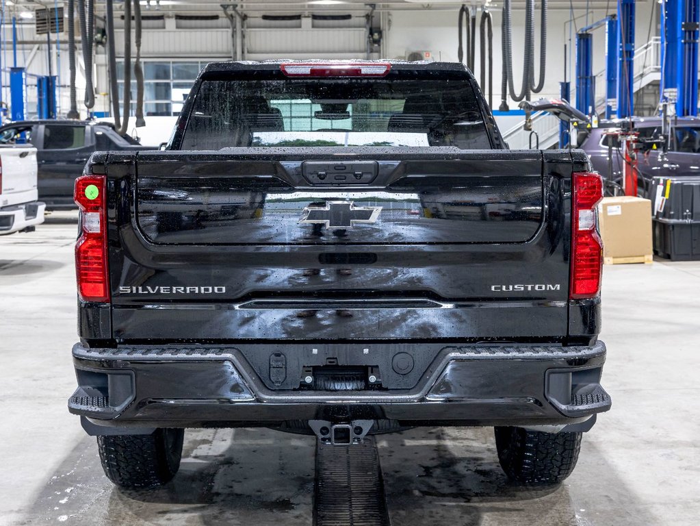 Chevrolet Silverado 1500  2026 à St-Jérôme, Québec - 6 - w1024h768px
