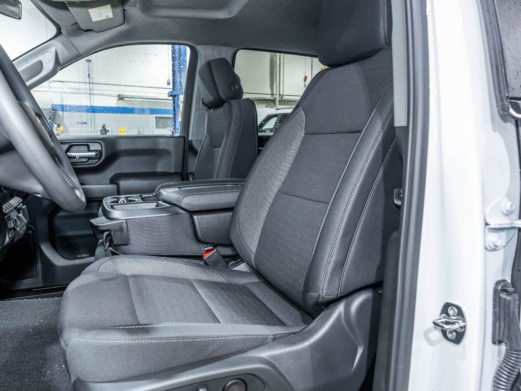 2026 Chevrolet Silverado 1500 in St-Jérôme, Quebec - 10 - w1024h768px