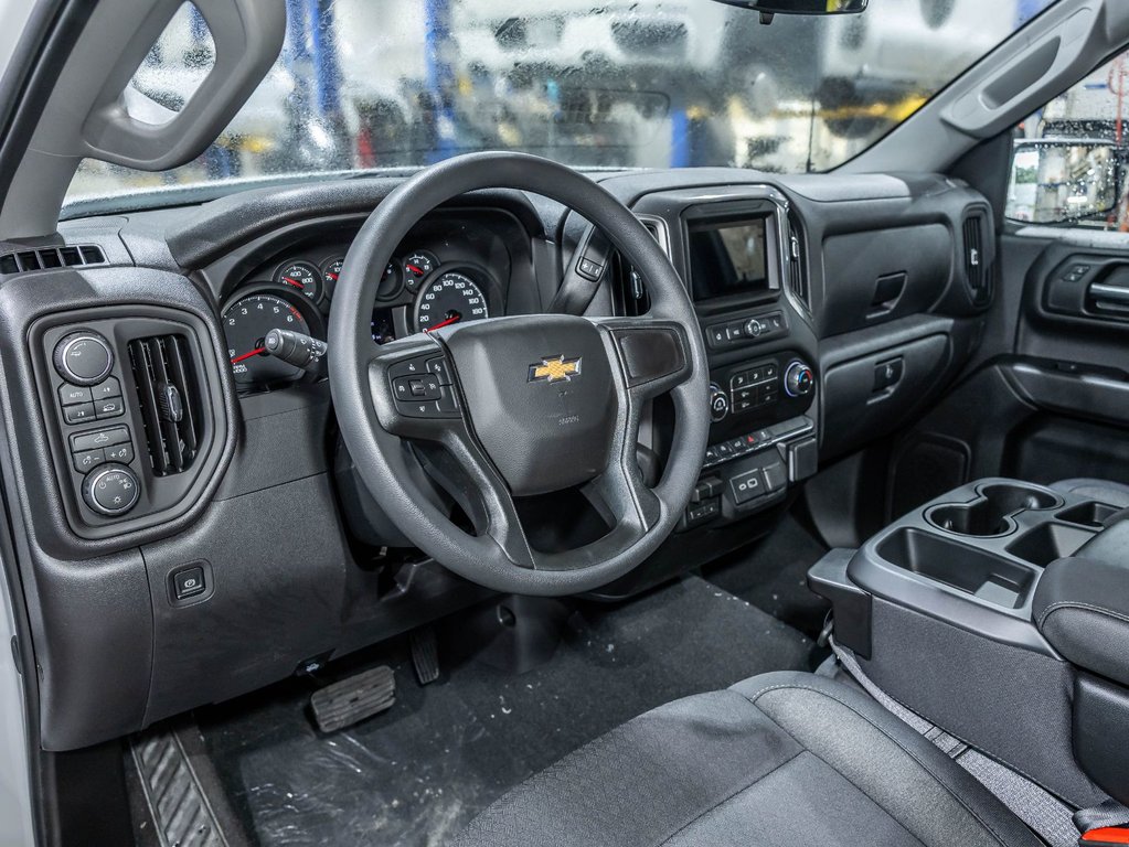 2026 Chevrolet Silverado 1500 in St-Jérôme, Quebec - 10 - w1024h768px