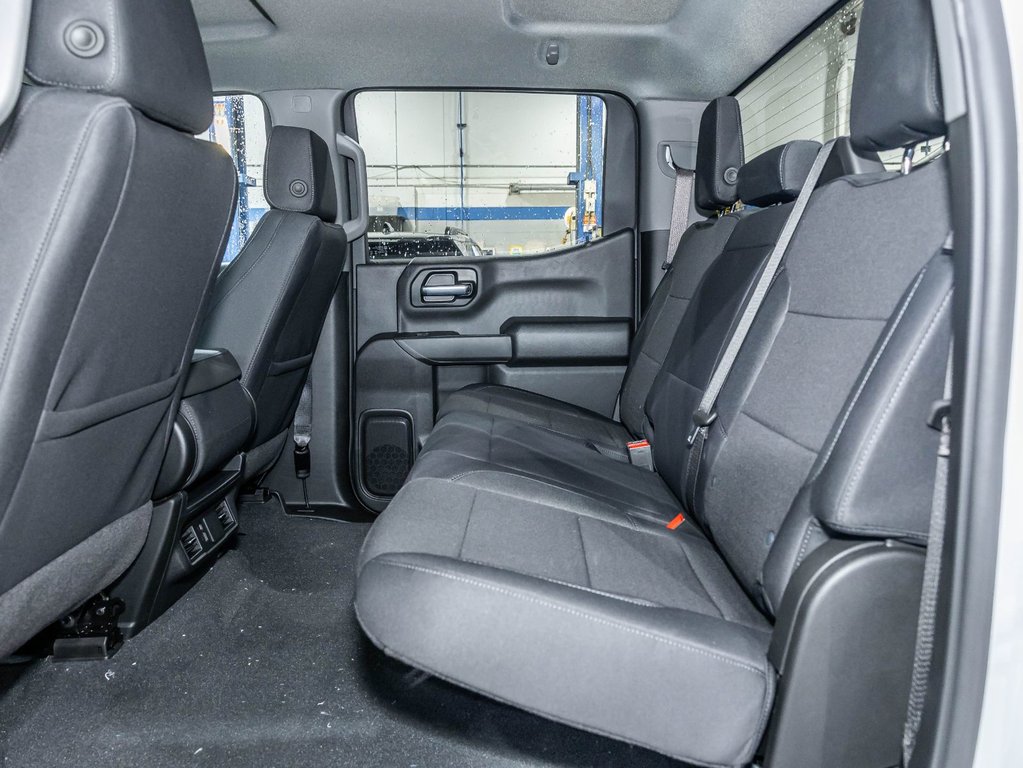 2026 Chevrolet Silverado 1500 in St-Jérôme, Quebec - 29 - w1024h768px