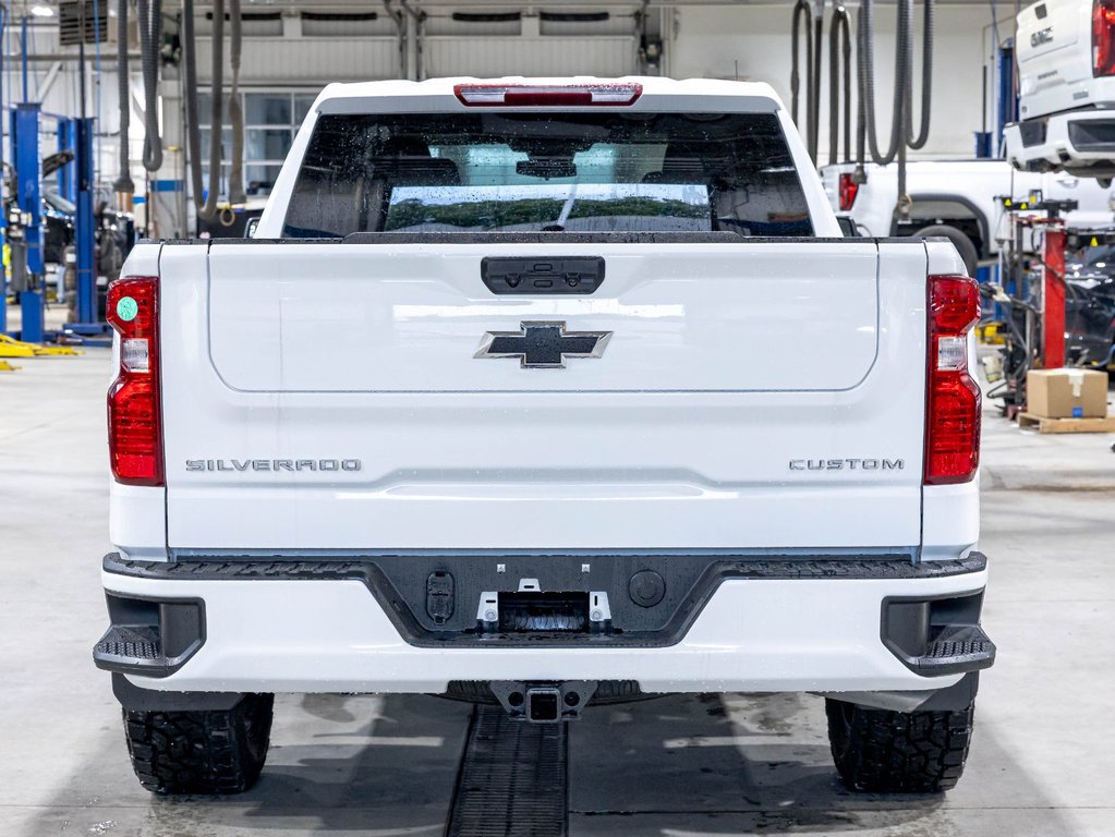 2026 Chevrolet Silverado 1500 in St-Jérôme, Quebec - 6 - w1024h768px
