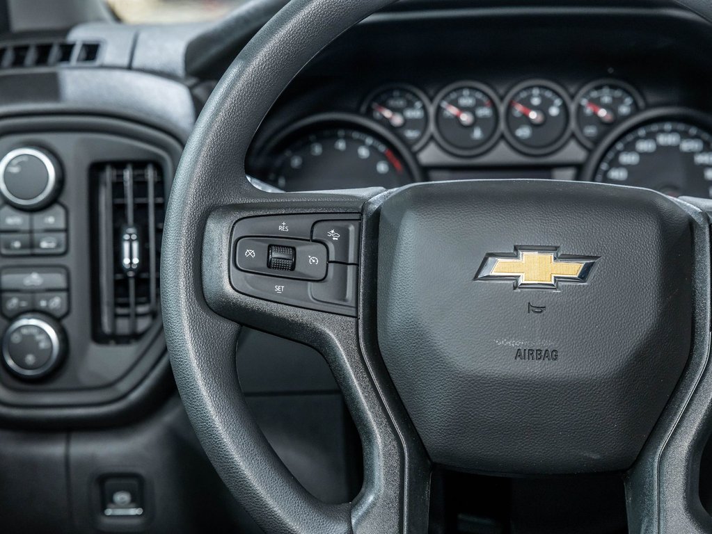 2026 Chevrolet Silverado 1500 in St-Jérôme, Quebec - 14 - w1024h768px
