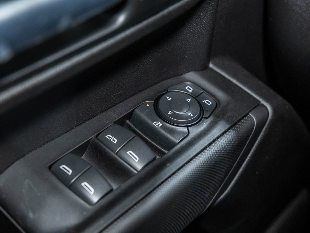 2026 Chevrolet Silverado 1500 in St-Jérôme, Quebec - 25 - w1024h768px