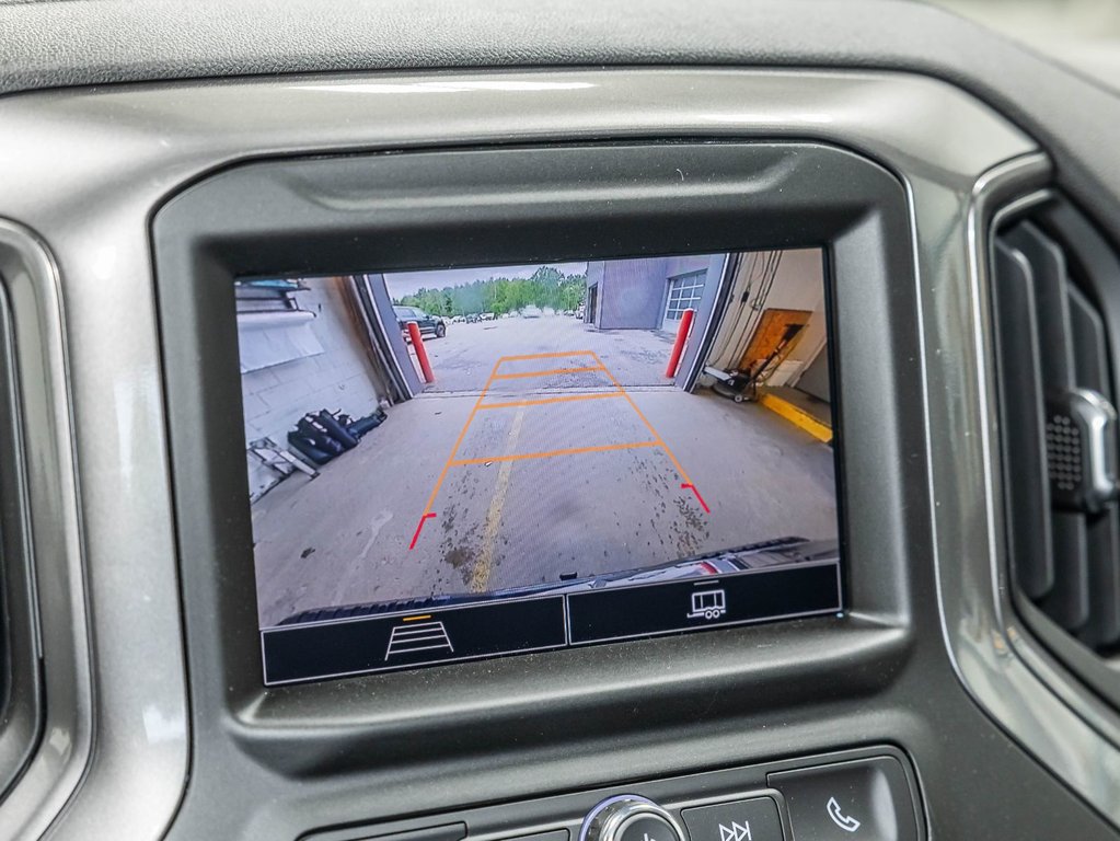 2026 Chevrolet Silverado 1500 in St-Jérôme, Quebec - 17 - w1024h768px