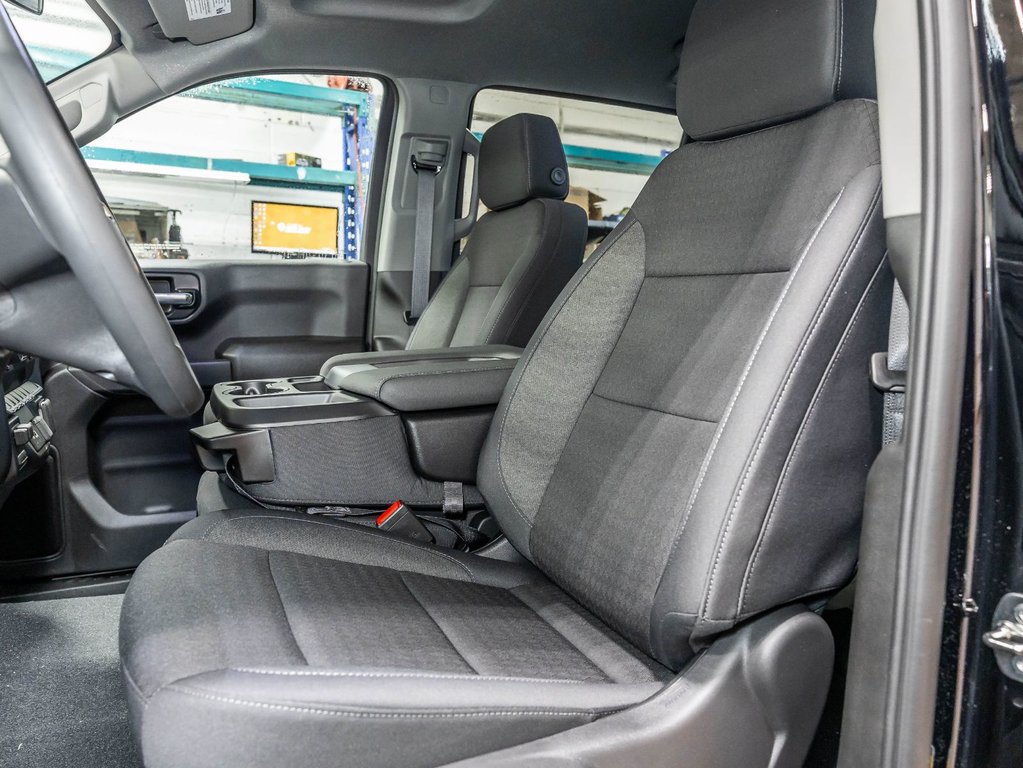 2026 Chevrolet Silverado 1500 in St-Jérôme, Quebec - 10 - w1024h768px