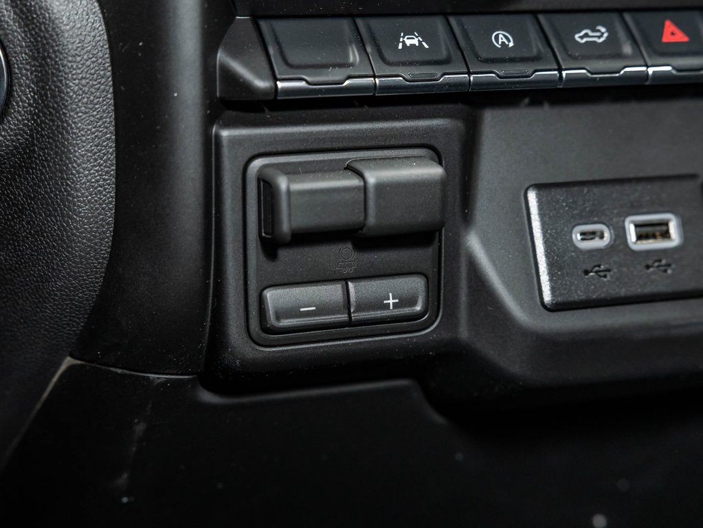 2026 Chevrolet Silverado 1500 in St-Jérôme, Quebec - 23 - w1024h768px