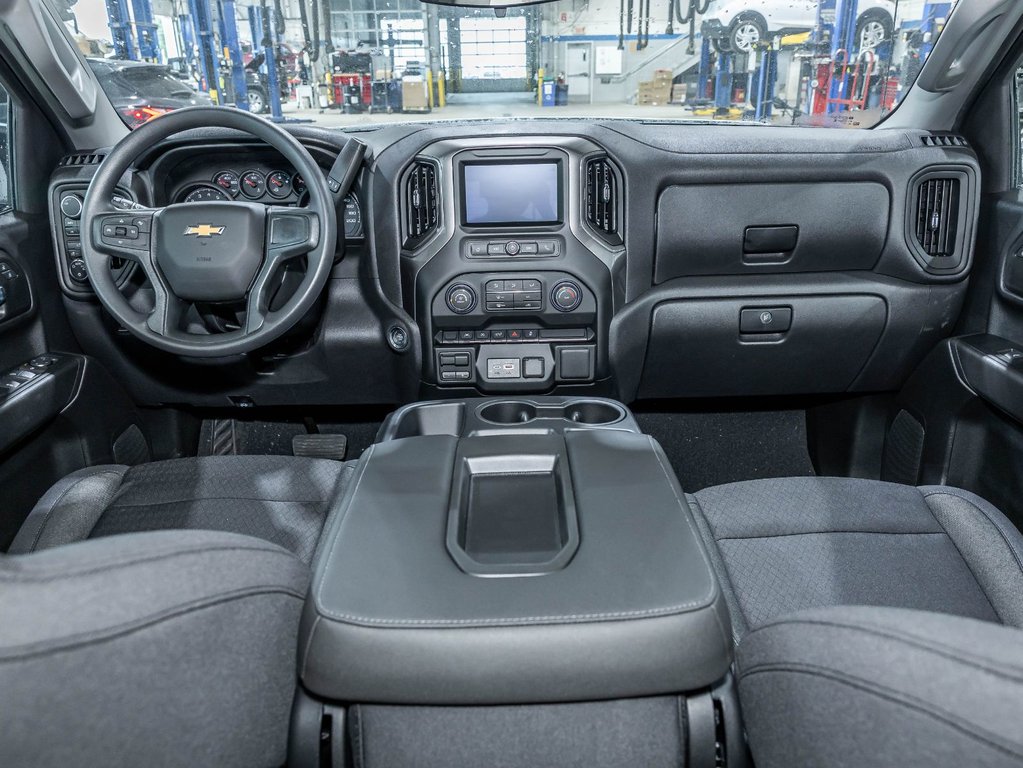 Chevrolet Silverado 1500  2026 à St-Jérôme, Québec - 4 - w1024h768px