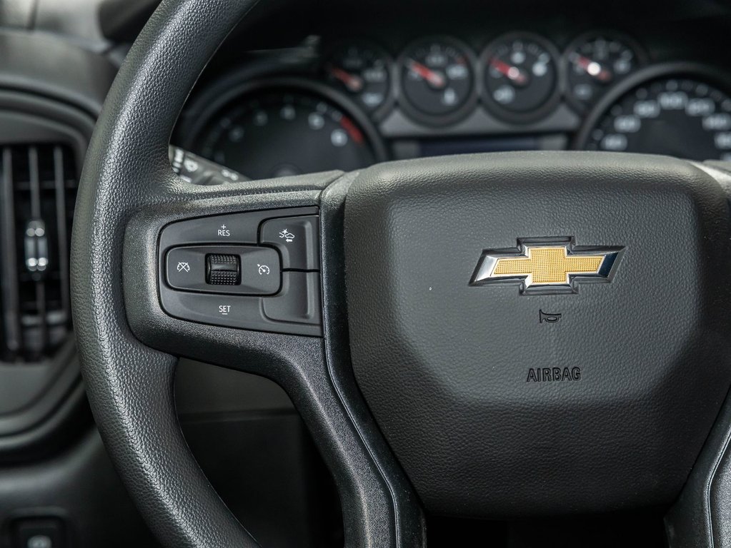 Chevrolet Silverado 1500  2026 à St-Jérôme, Québec - 13 - w1024h768px