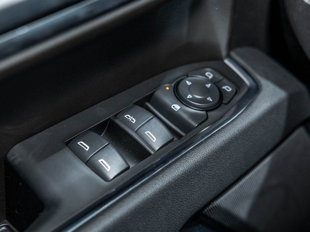 2026 Chevrolet Silverado 1500 in St-Jérôme, Quebec - 29 - w1024h768px