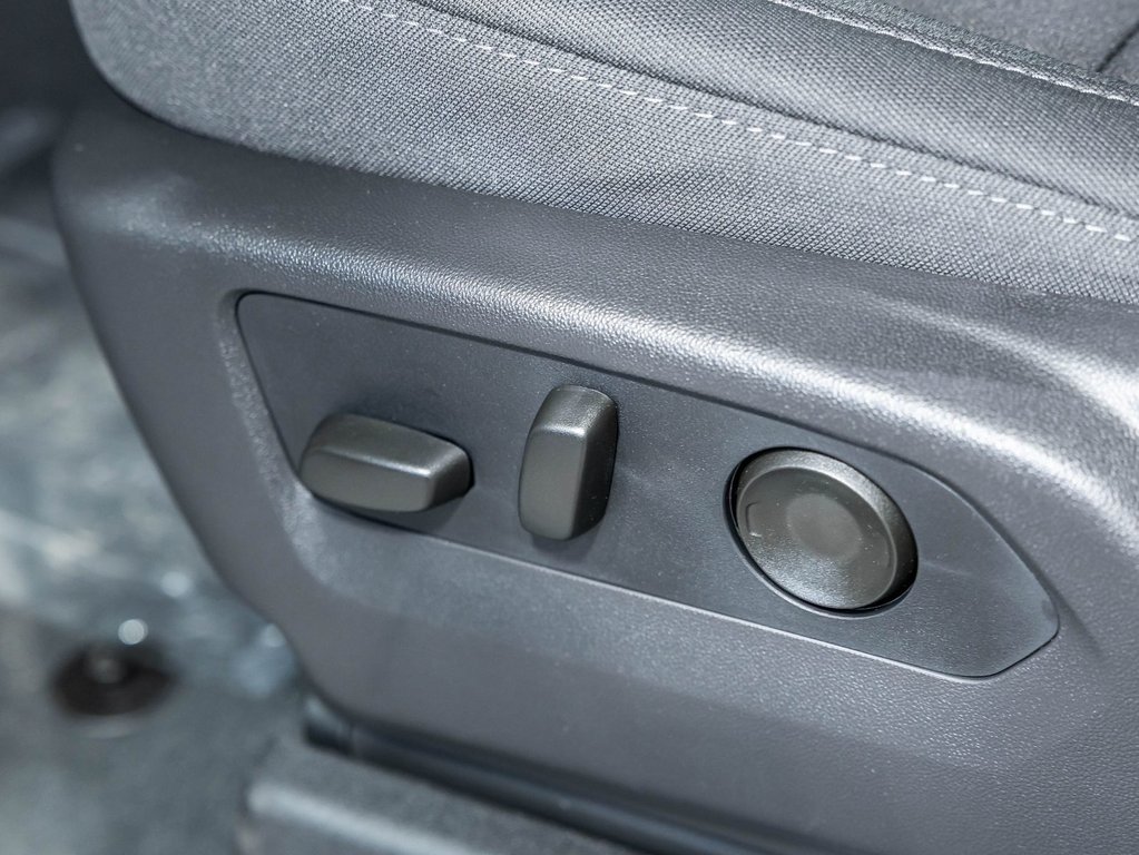2026 Chevrolet Silverado 1500 in St-Jérôme, Quebec - 24 - w1024h768px