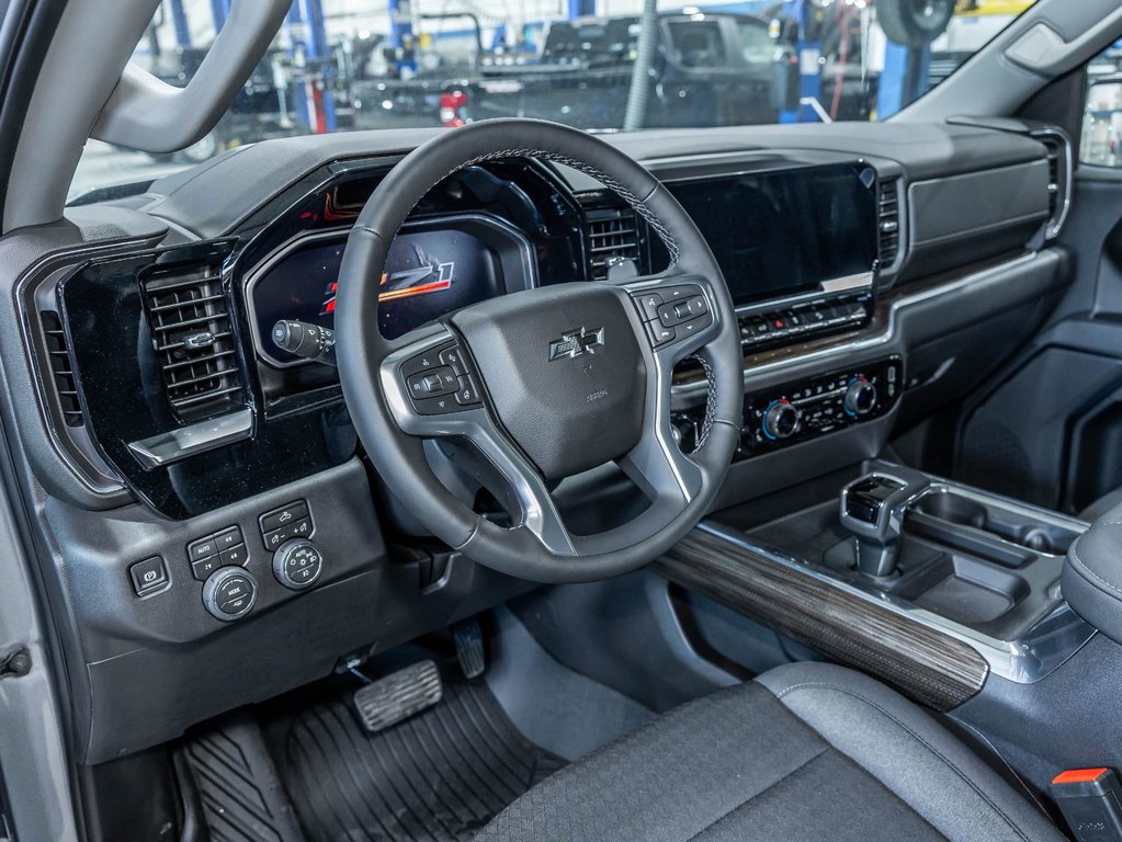 2026 Chevrolet Silverado 1500 in St-Jérôme, Quebec - 12 - w1024h768px